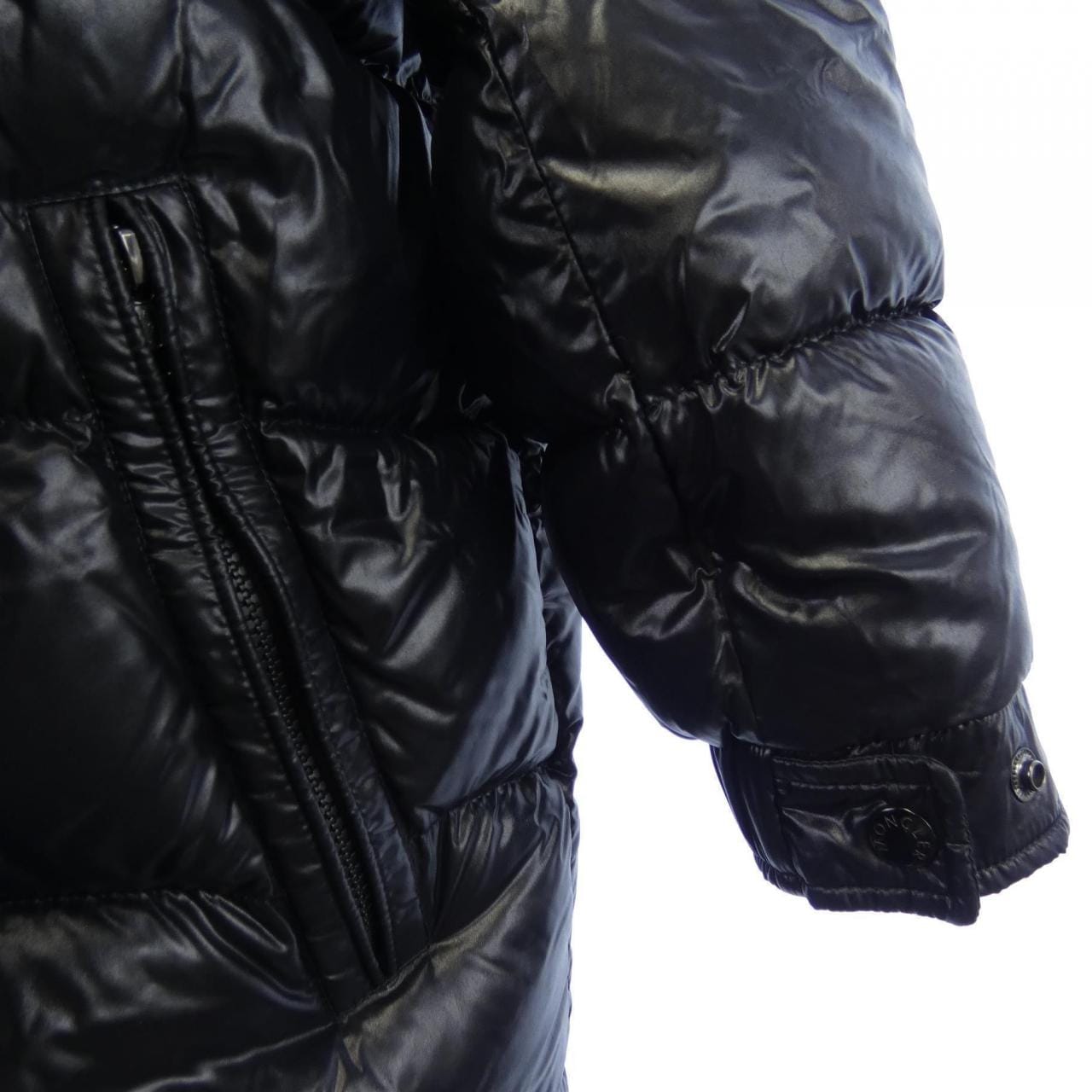 モンクレール MONCLER ダウンジャケット