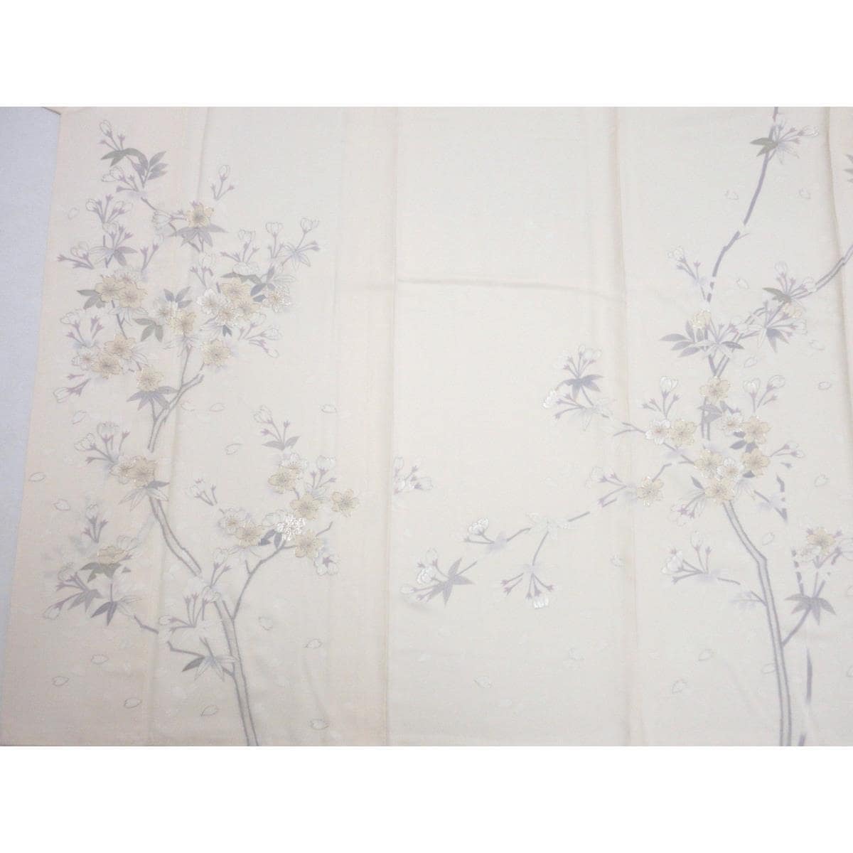 Visiting Kimono, Yuzen Silver Color Processing, Takeyacho Embroidery