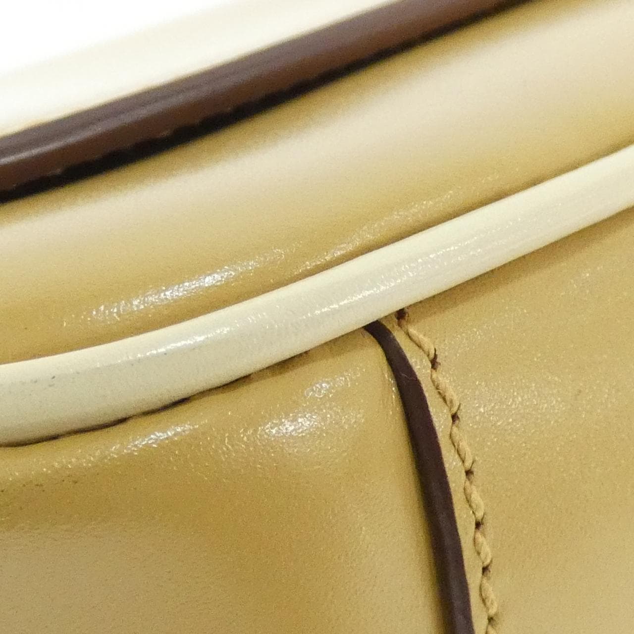 【ヴィンテージ】プラダ B10690 ショルダーバッグ