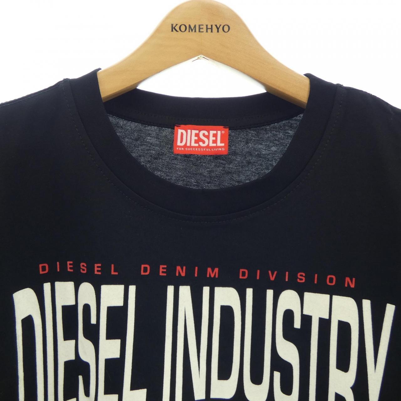 ディーゼル DIESEL Tシャツ