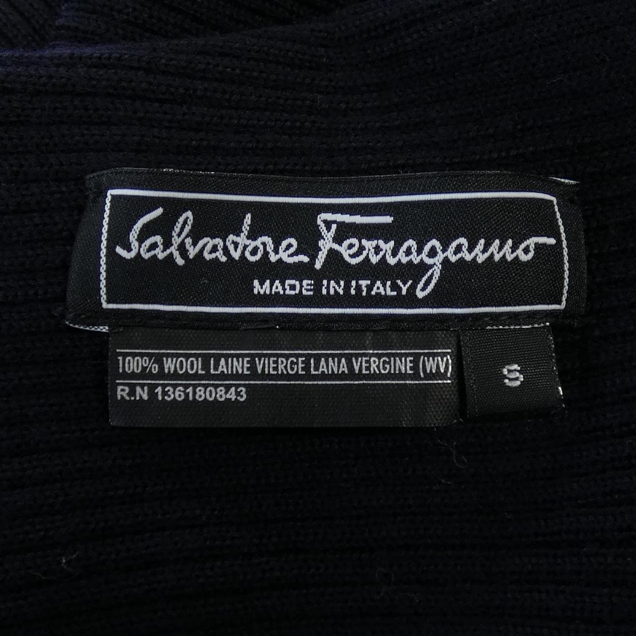 サルヴァトーレフェラガモ SALVATORE FERRAGAMO カーディガン