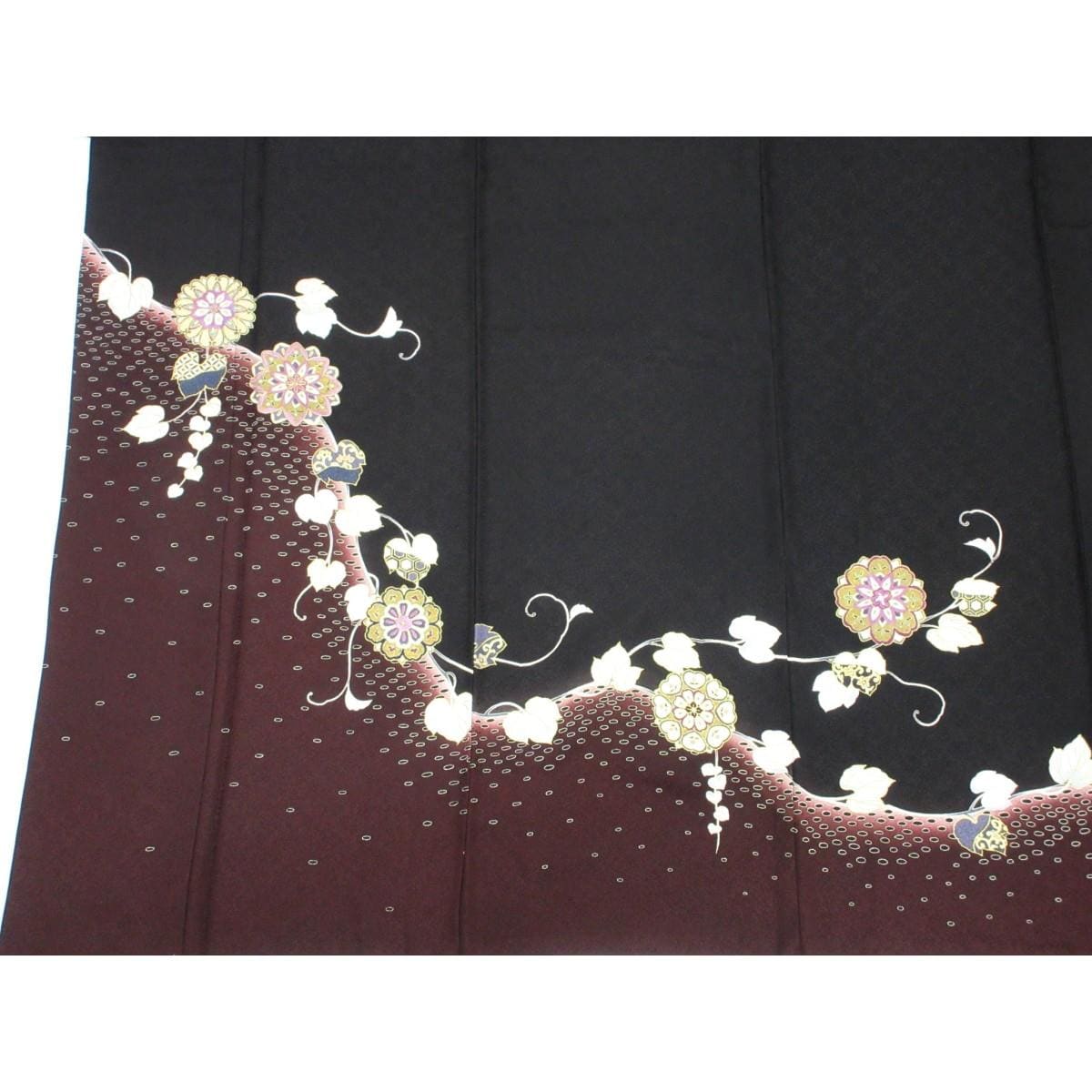 訪問着　友禅金彩加工　刺繍入り