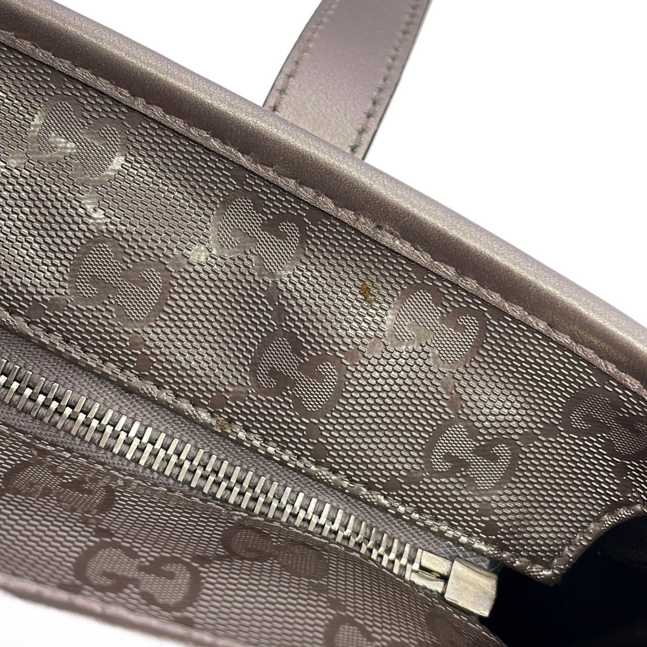 グッチ 211138 FU49N バッグ