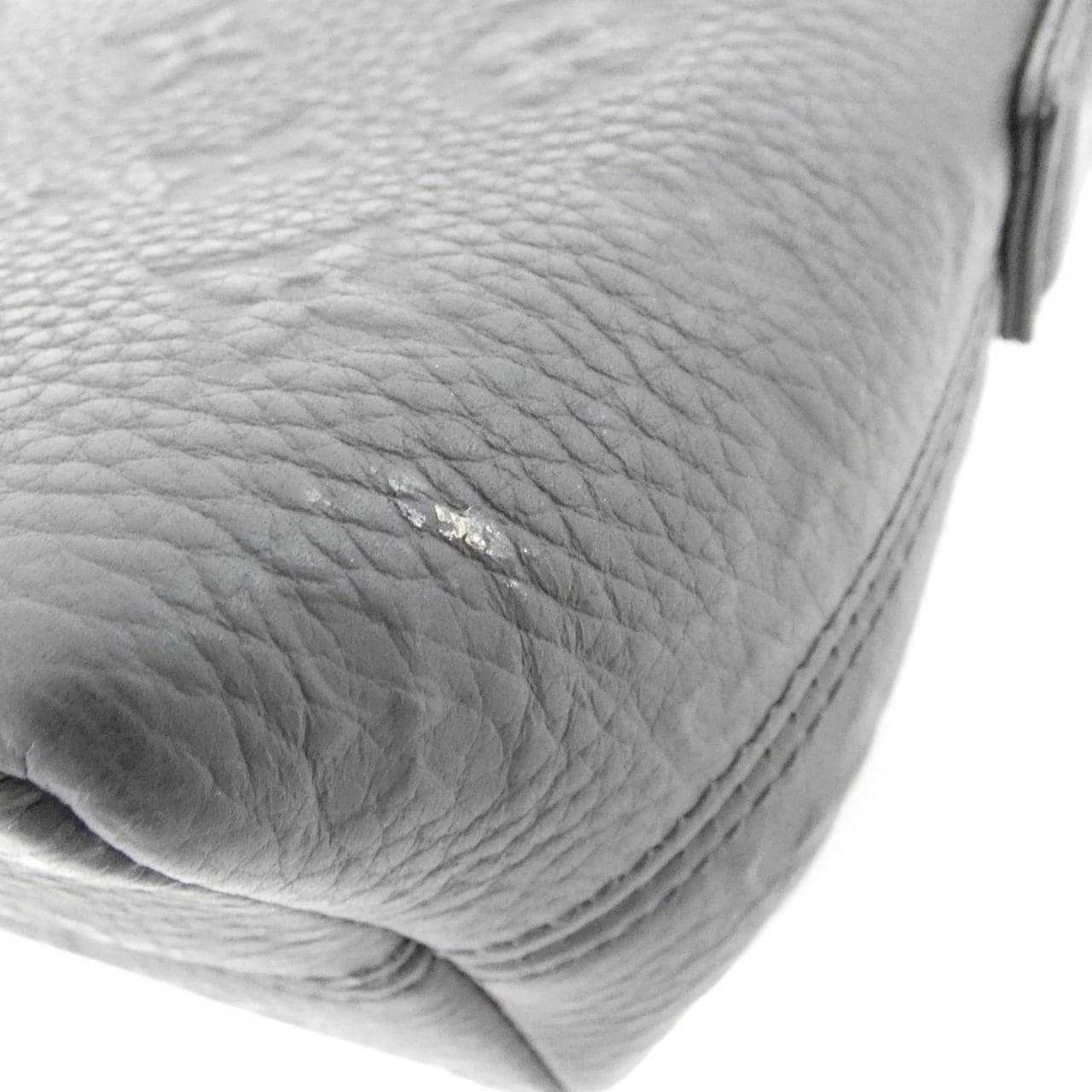 ルイヴィトン トリヨン モノグラム Sケープ メッセンジャー M23741 ショルダーバッグ