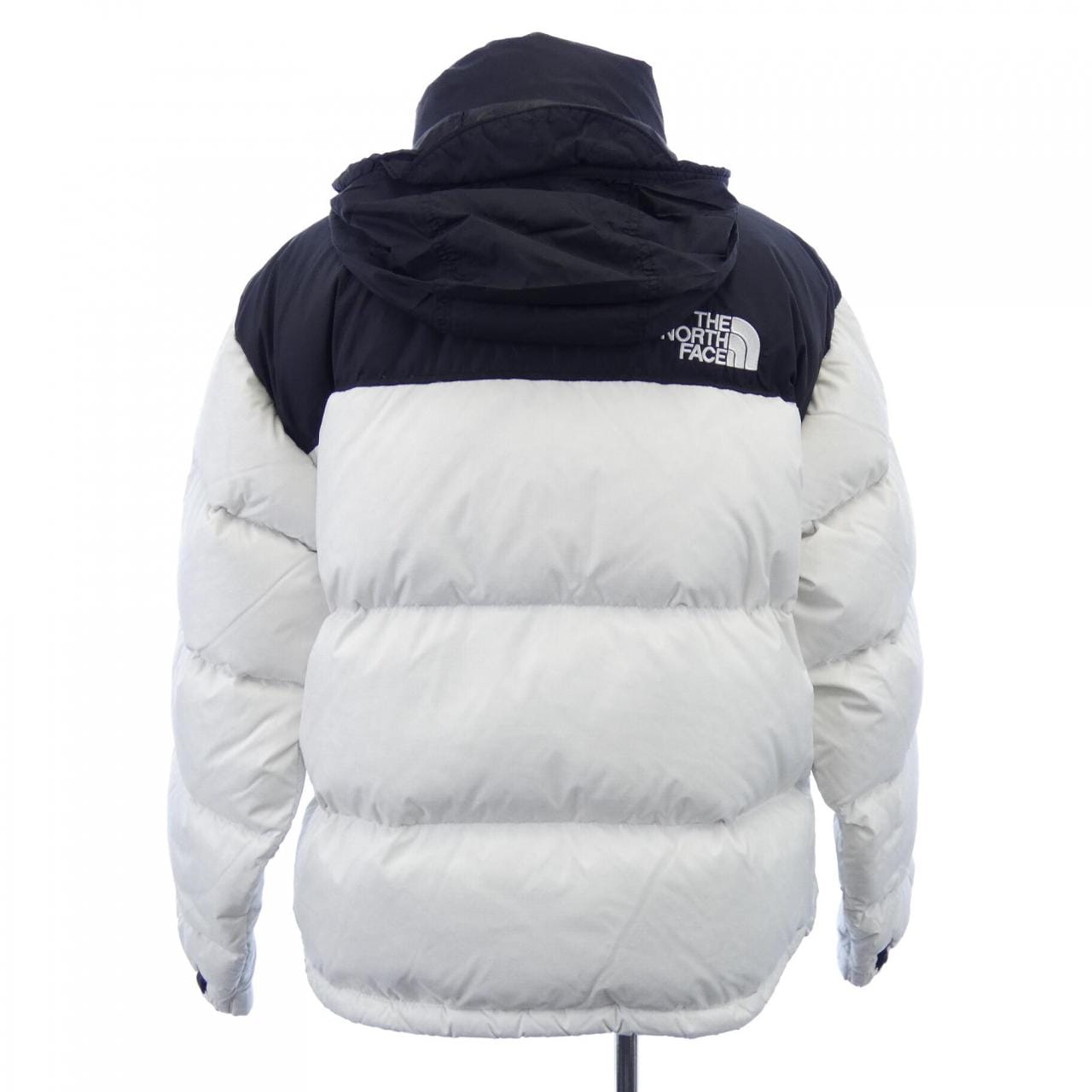 ザノースフェイス THE NORTH FACE NF0A3C8D ダウンジャケット