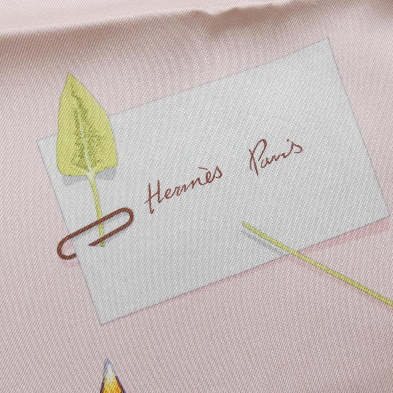 HERMES DES FLEURS POUR LE DIRE Carre 002249S 围巾