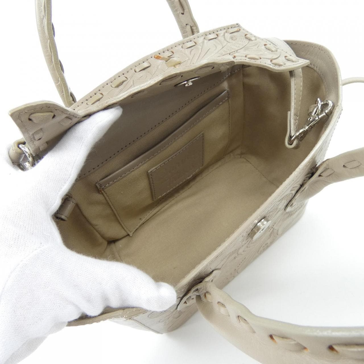 カービングトライブス Carving Tribes BAG