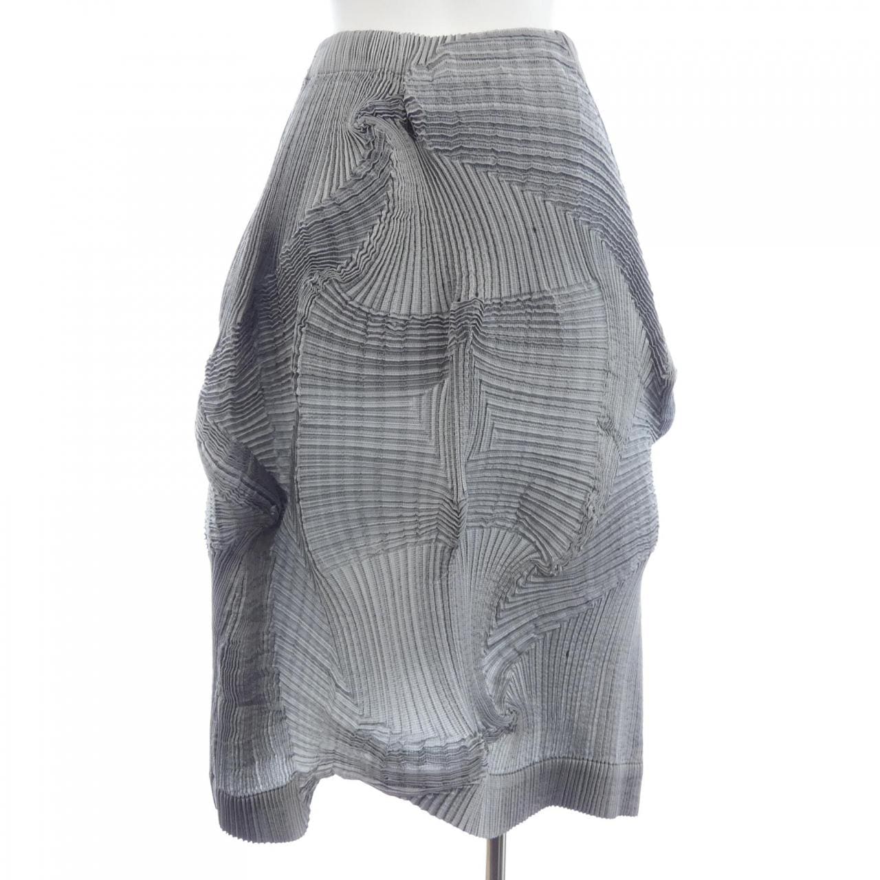 イッセイミヤケ ISSEY MIYAKE IM93FG026 スカート