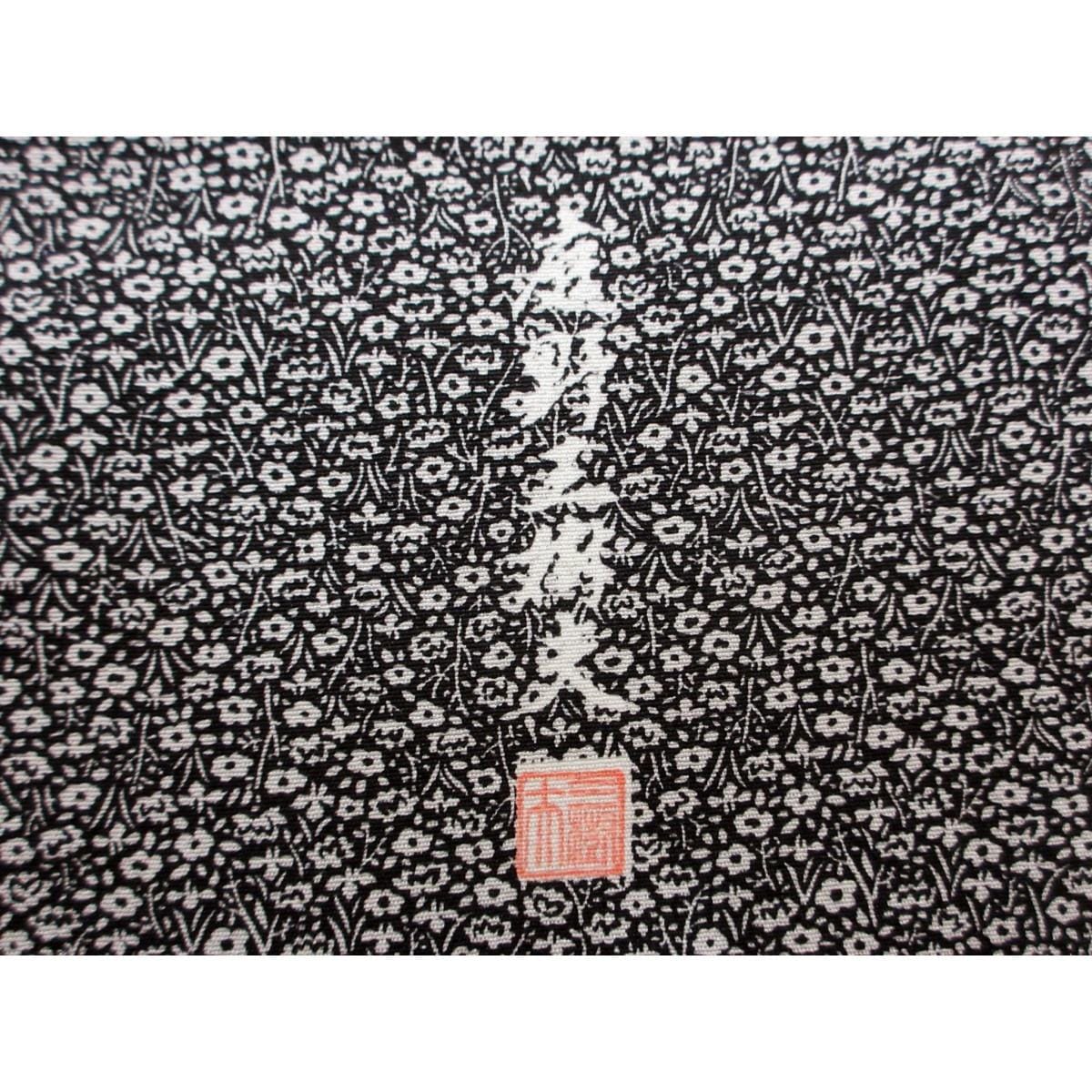 【未使用品】小紋　身幅Ｌ寸