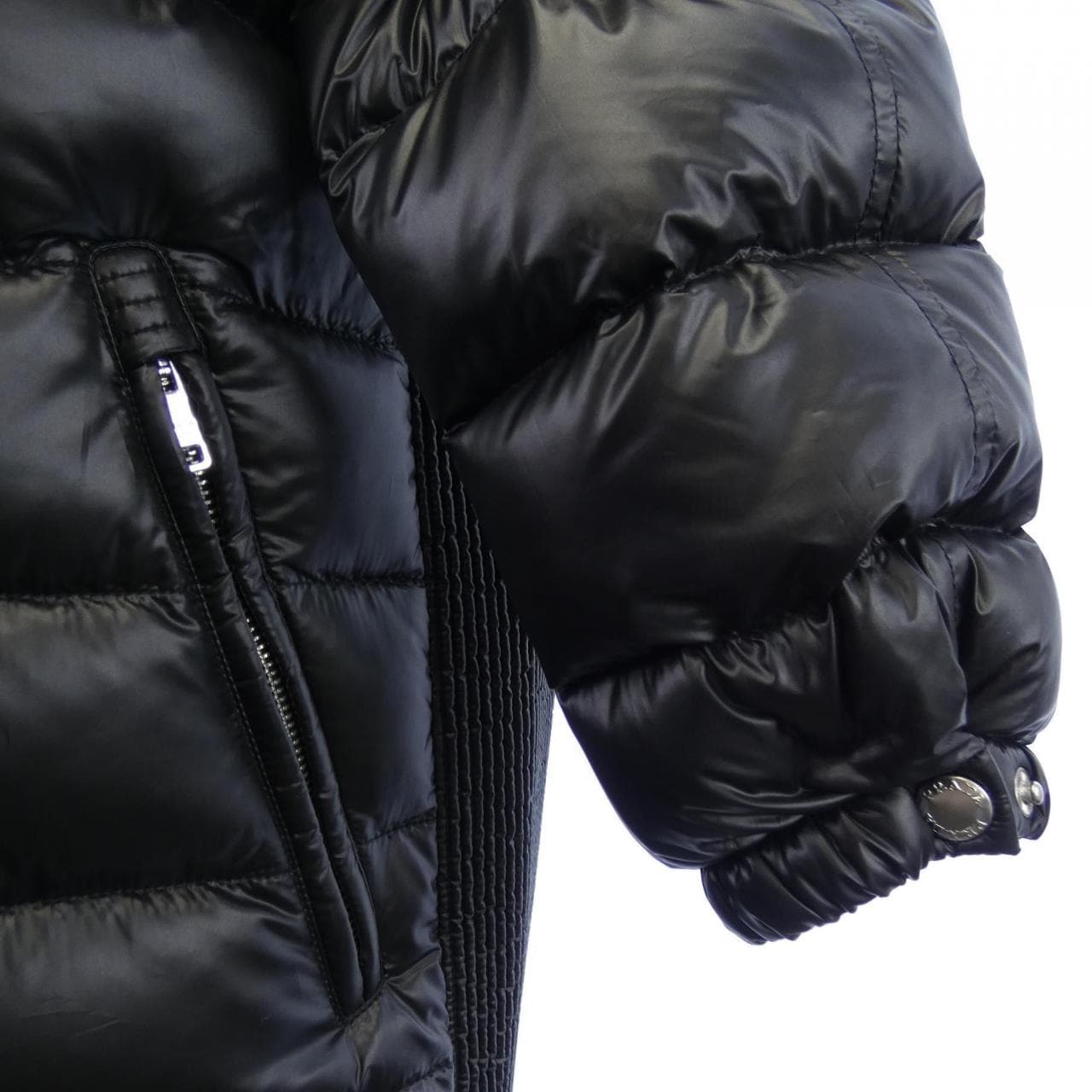 プラダ PRADA ダウンジャケット