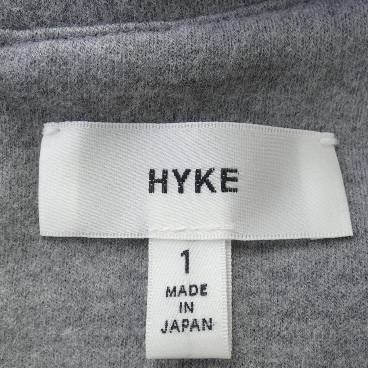 ハイク HYKE トップス