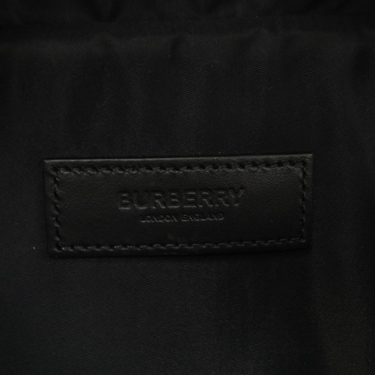 BURBERRY包