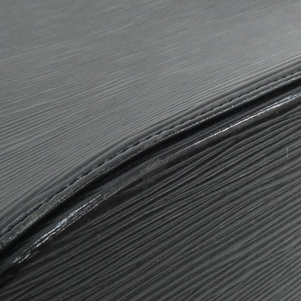 ルイヴィトン エピ ヴェルソー M52812 ショルダーバッグ