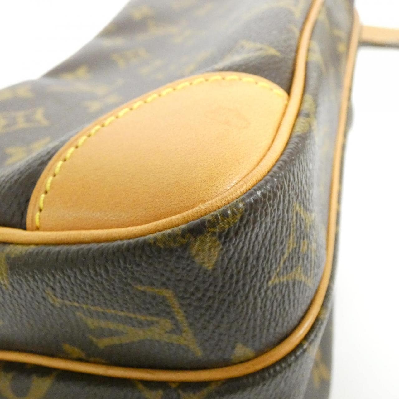 ルイヴィトン モノグラム ナイル M45244 ショルダーバッグ