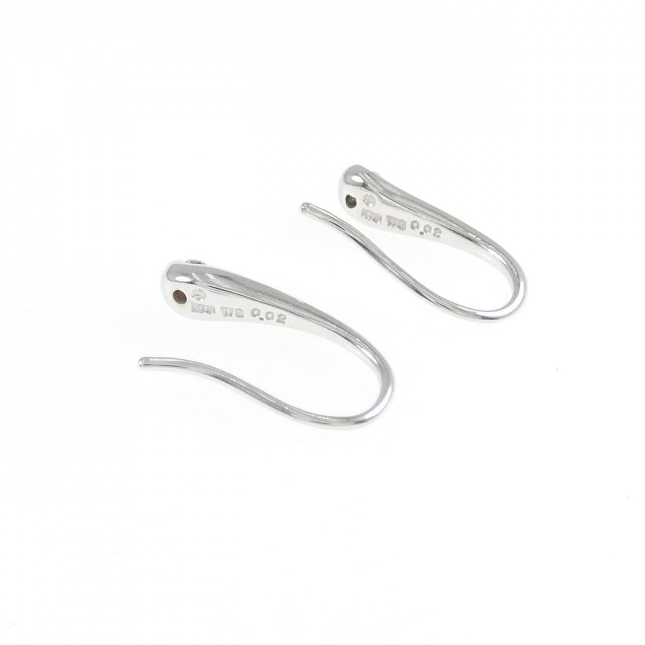 タサキ ダイヤモンド ピアス 0.04CT