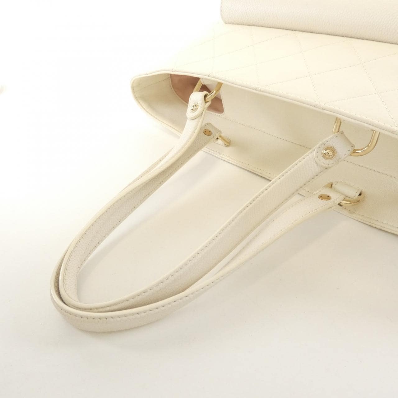 シャネル バッグ