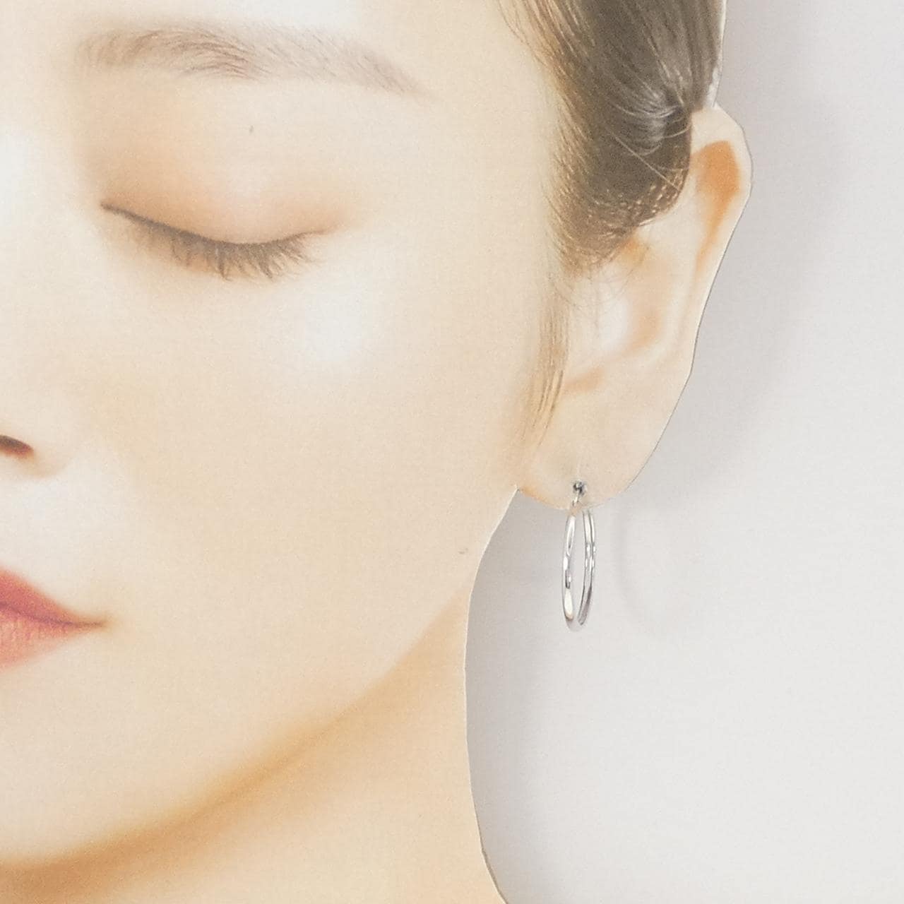 K18WG フープ ピアス