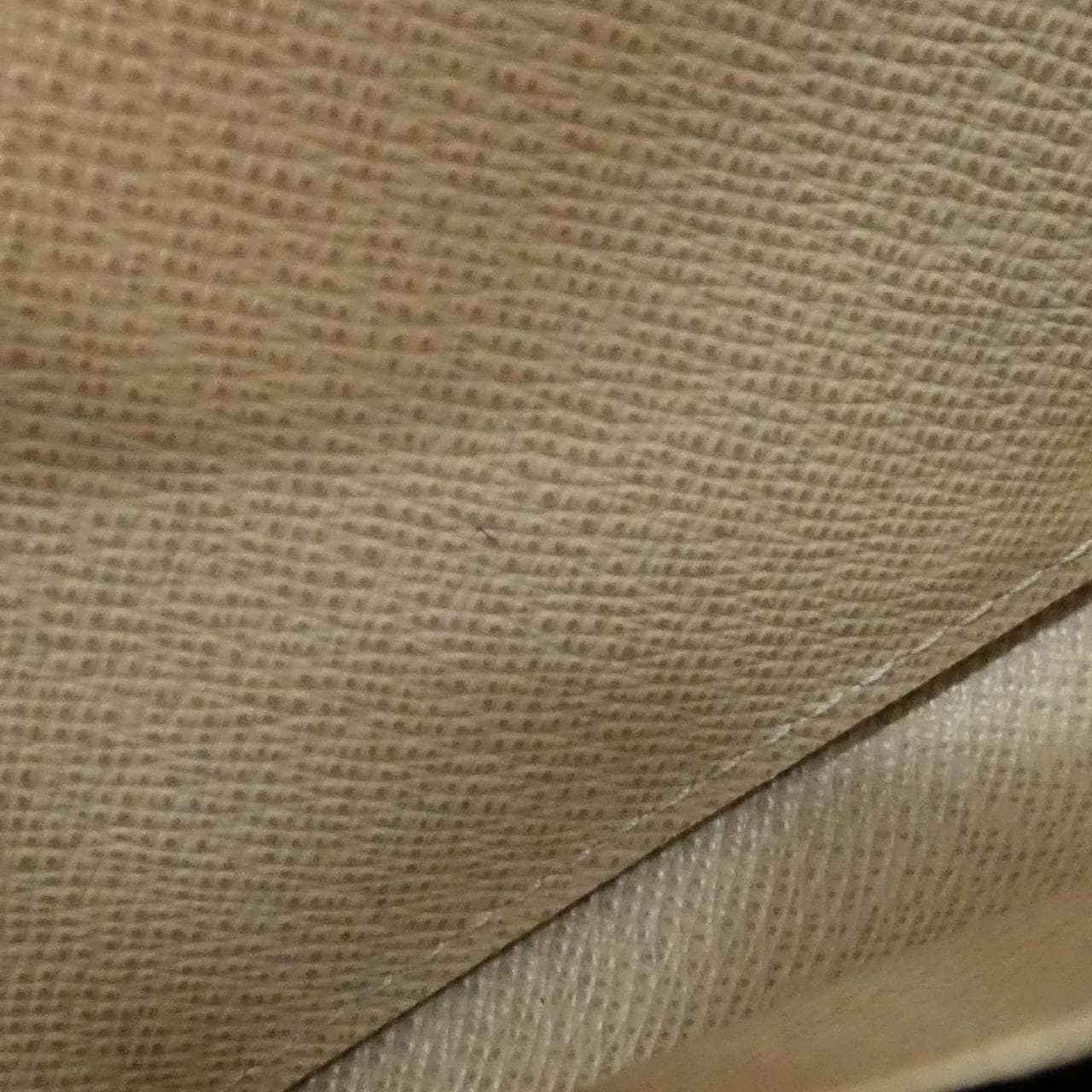 ルイヴィトン エピ ポルトフォイユ サラ M60724 財布