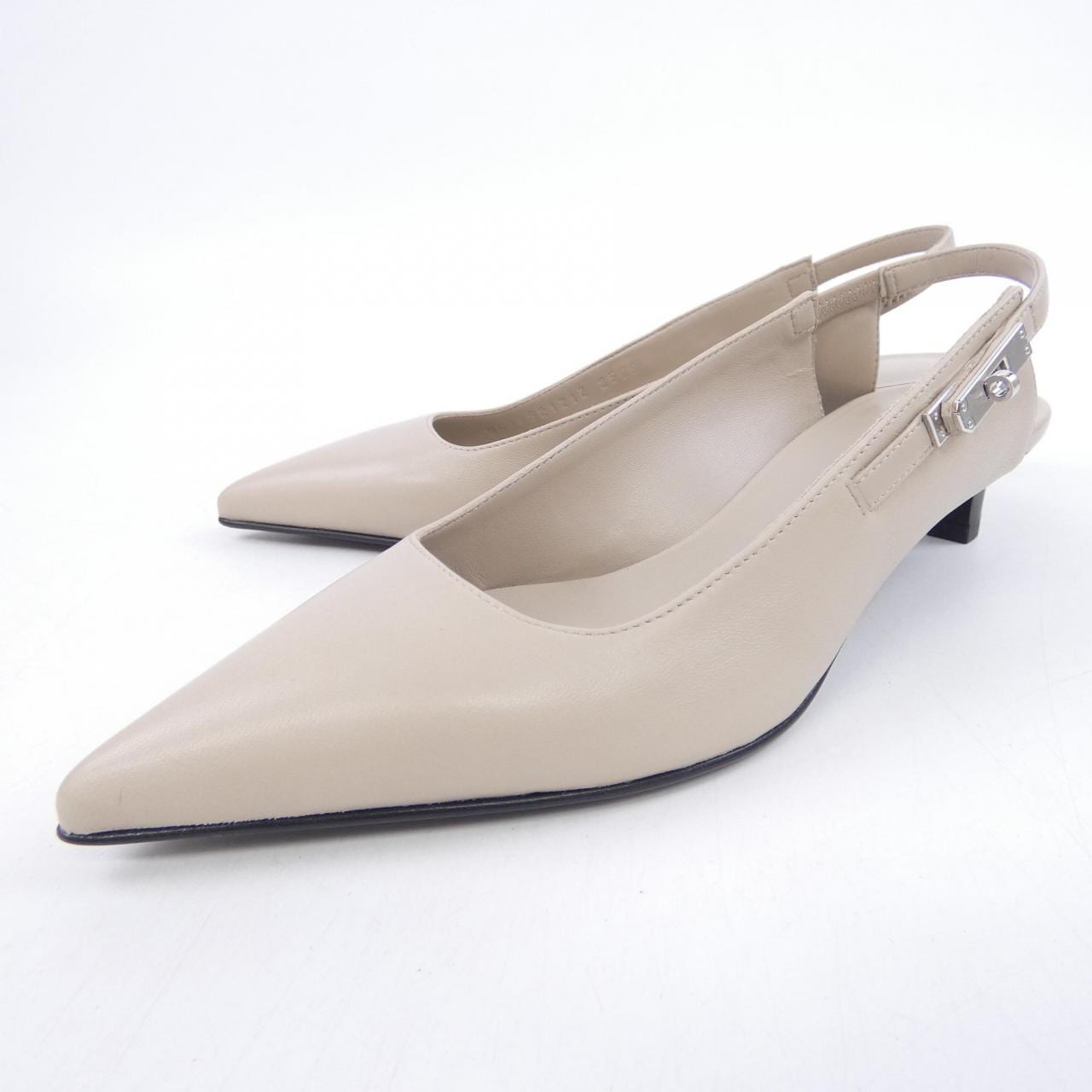 エルメス HERMES ラヴァ-　ケリーバックル 252121Z パンプス