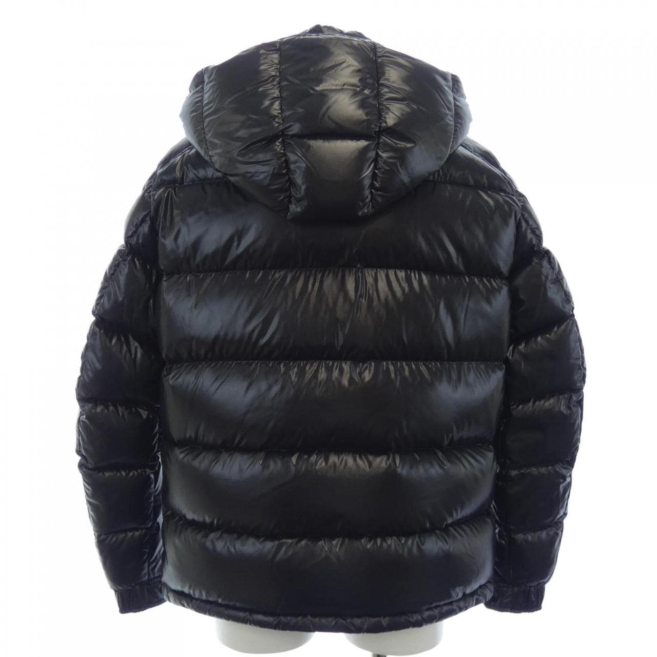 モンクレール MONCLER ダウンジャケット