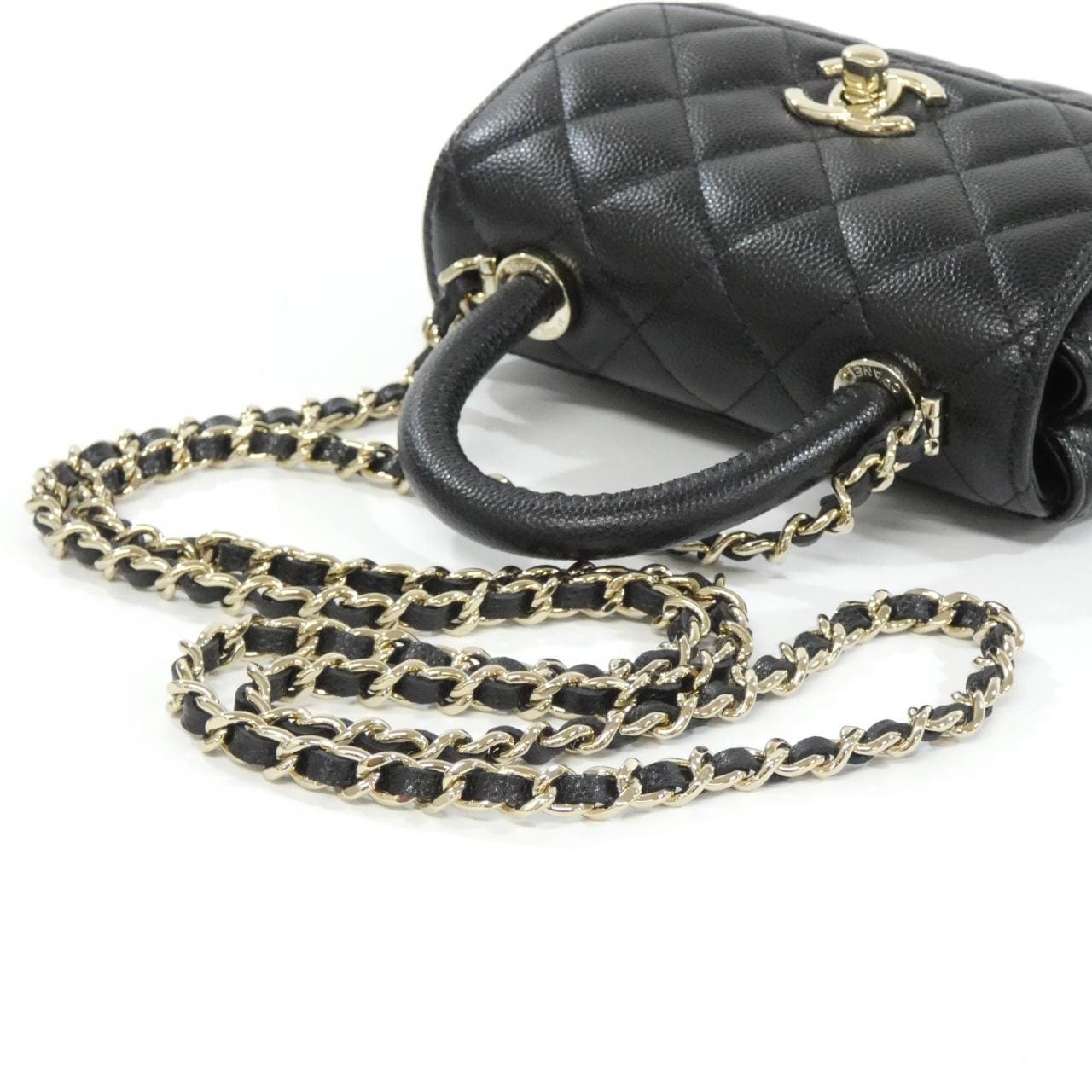 【未使用品】シャネル AP4244 チェーンクラッチ