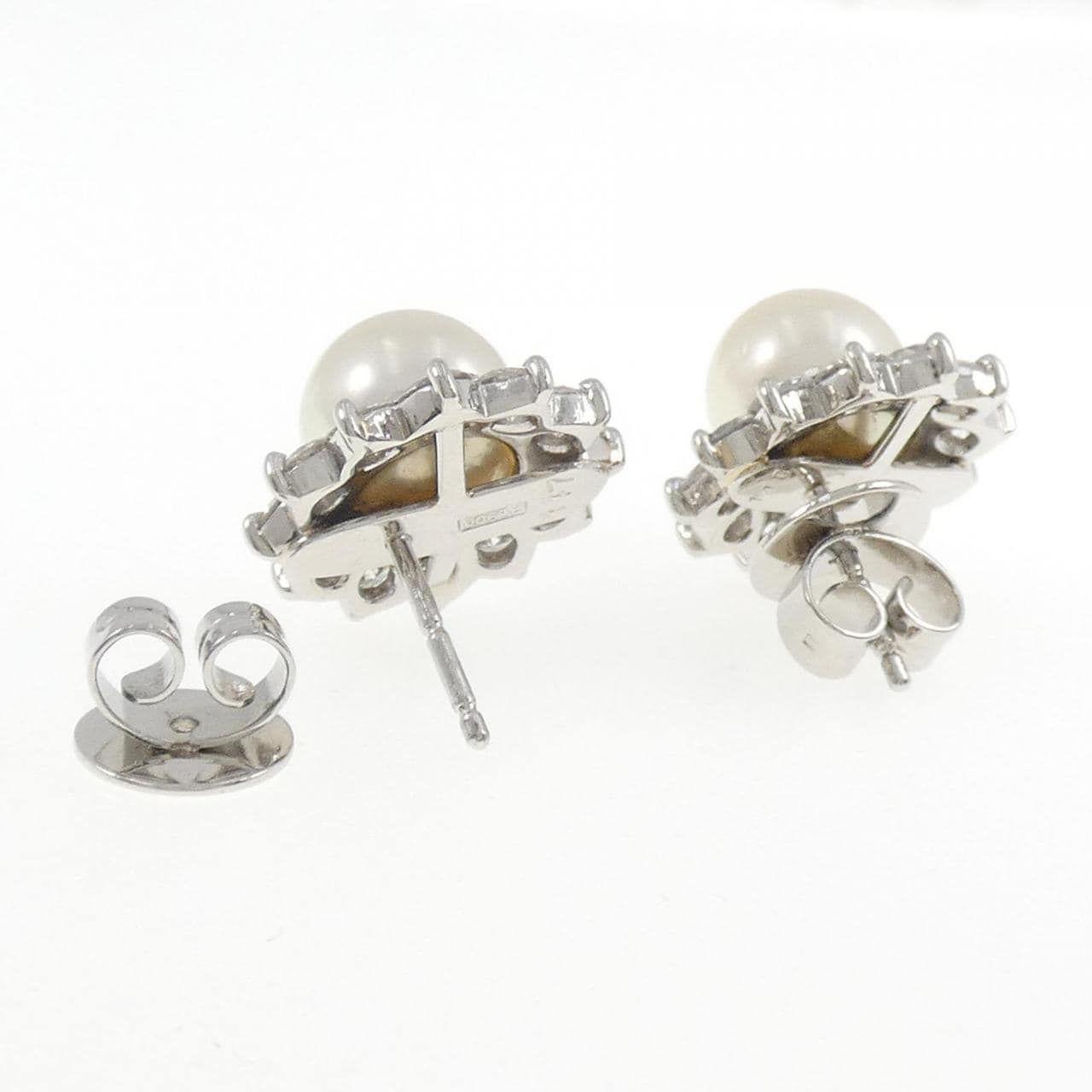 PT900 Akoya pearl earrings 9.4mm