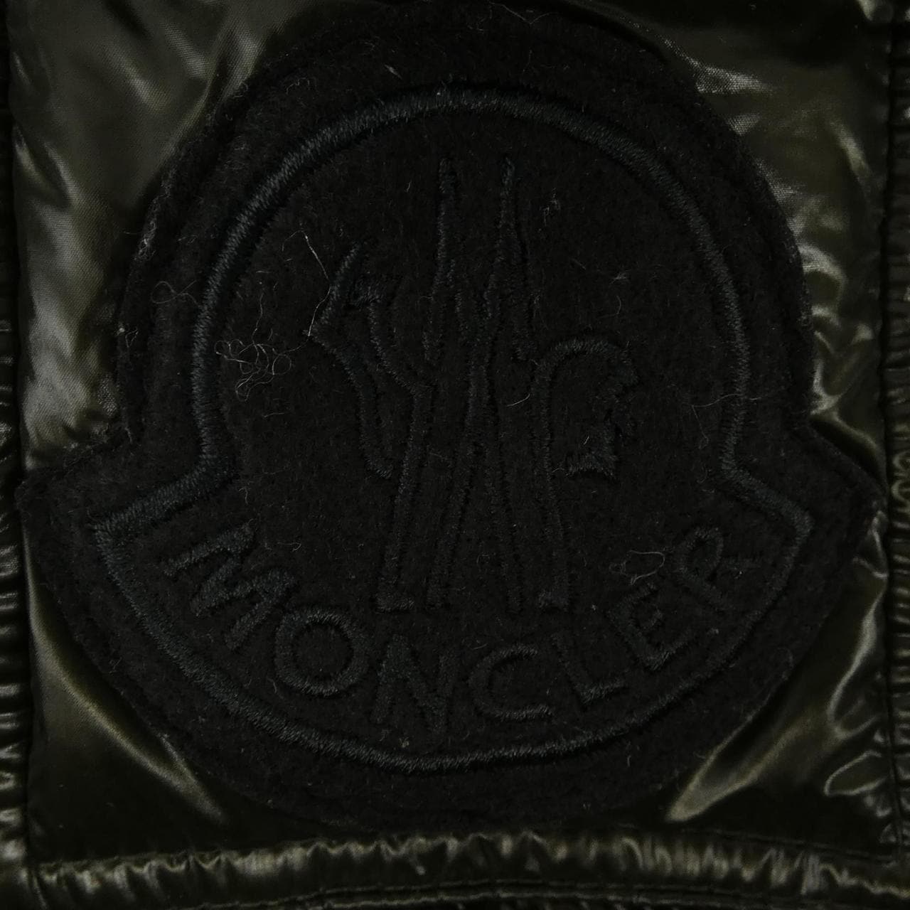 モンクレール MONCLER CONGLOUE ケープ