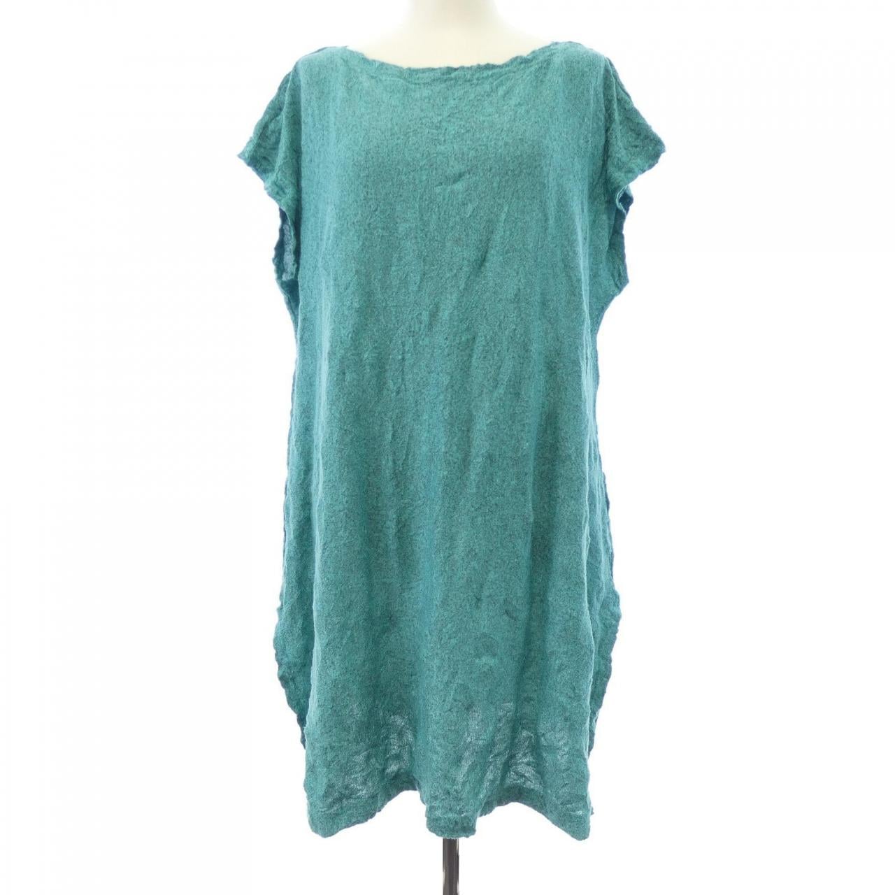 イッセイミヤケ ISSEY MIYAKE MI52JT373 トップス