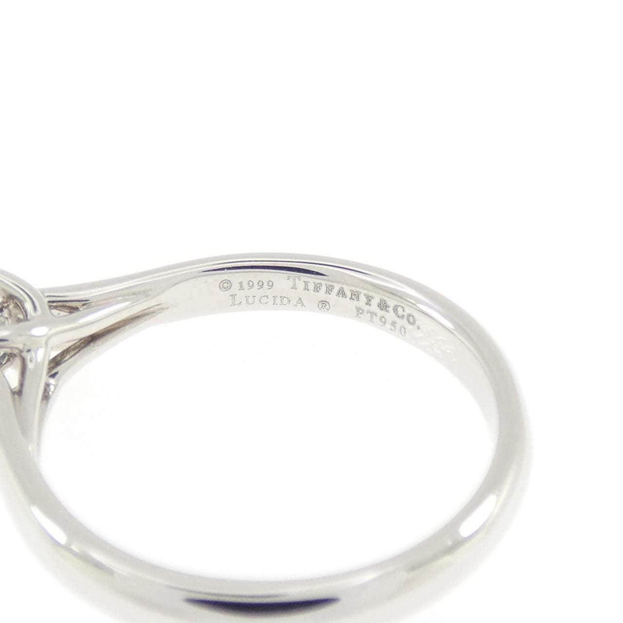 ティファニー ルシダ リング 0.29CT