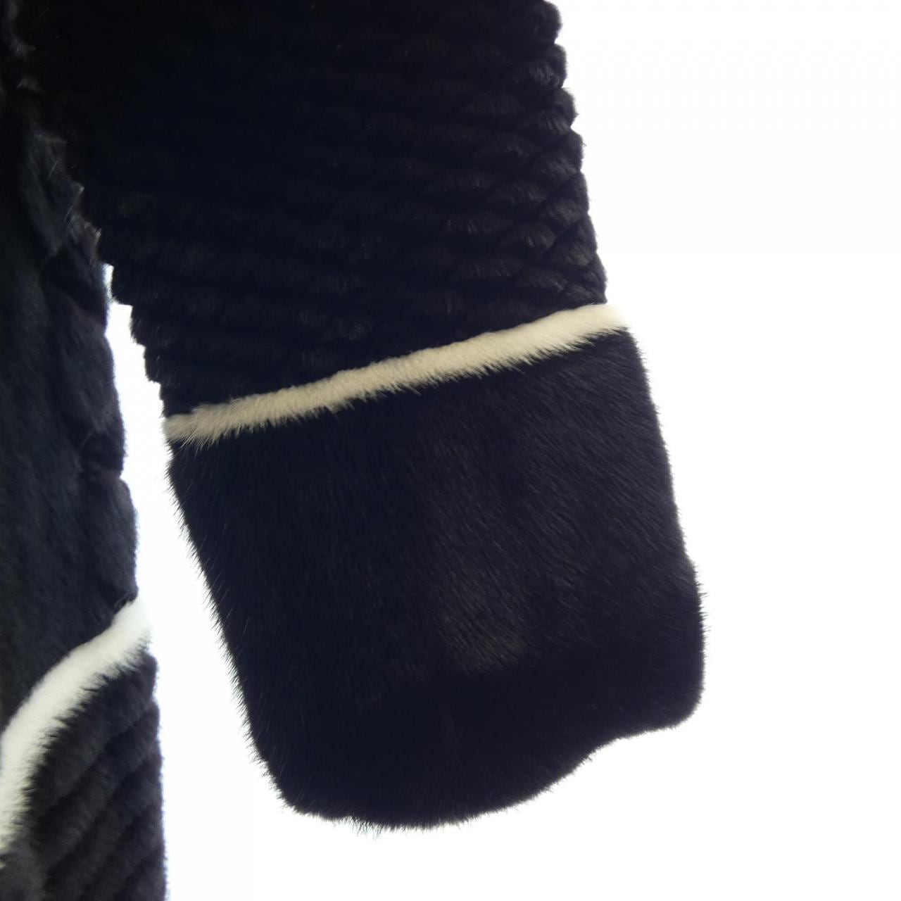 フェンディ FENDI FNF27B JS7 コート