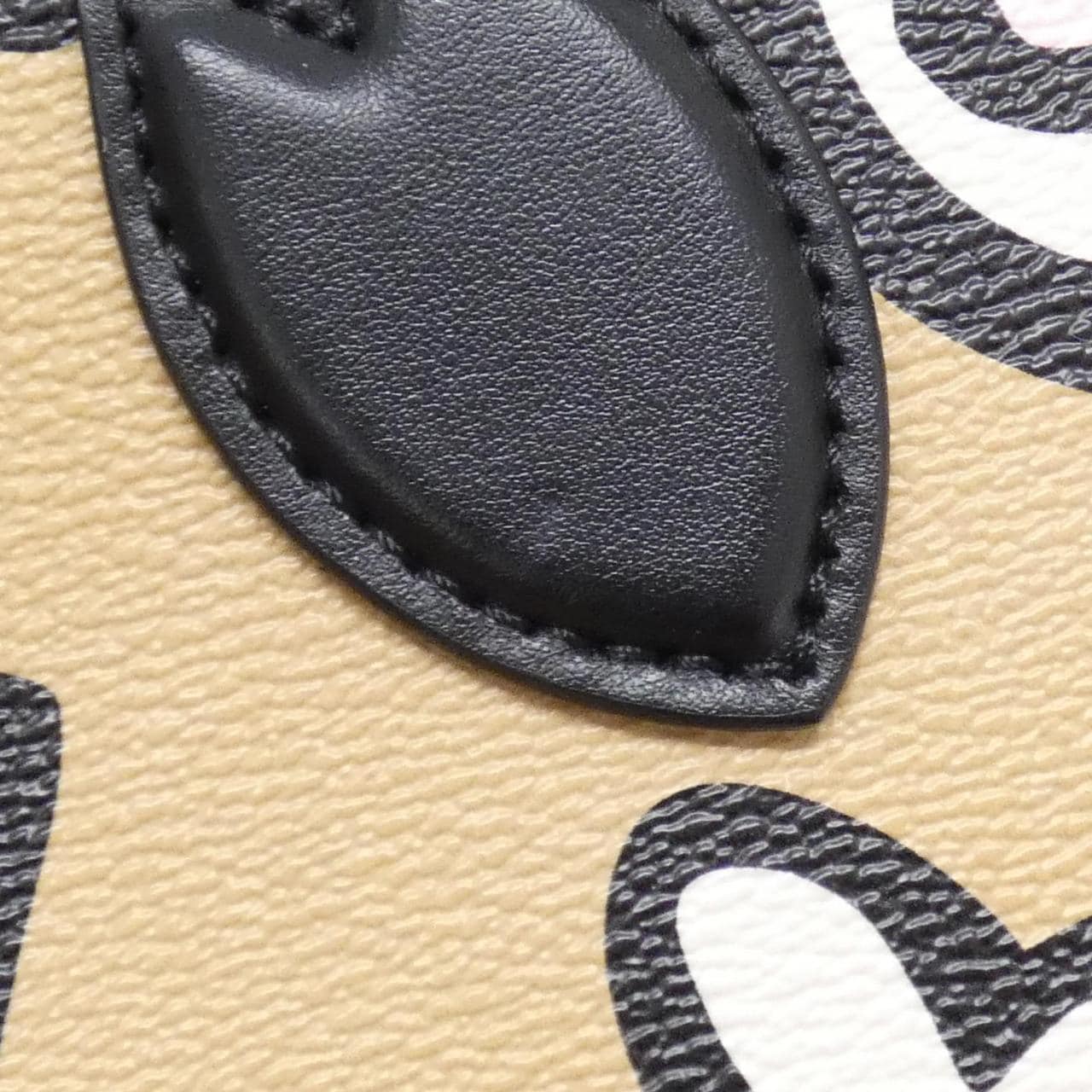 ルイヴィトン ワイルド アット ハート オンザゴー GM M45814 バッグ