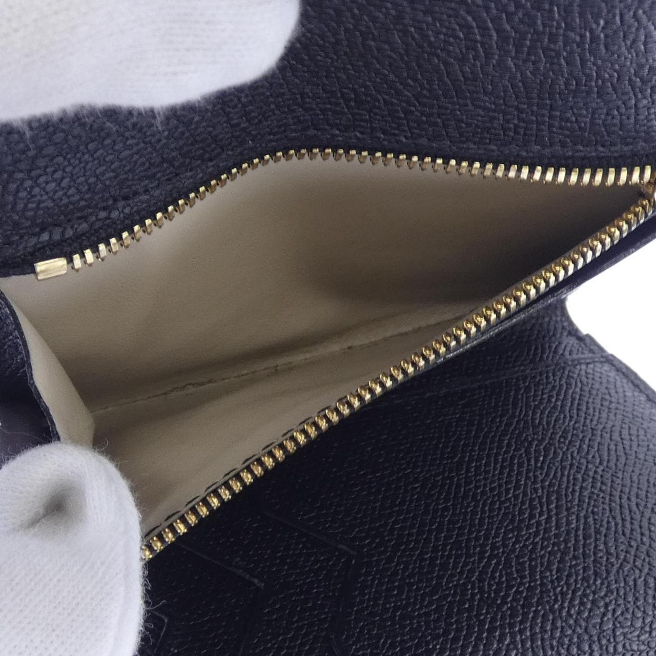 ヴァレクストラ VALEXTRA イジィデ ISIDE SGES0005028LOCPS99 WALLET