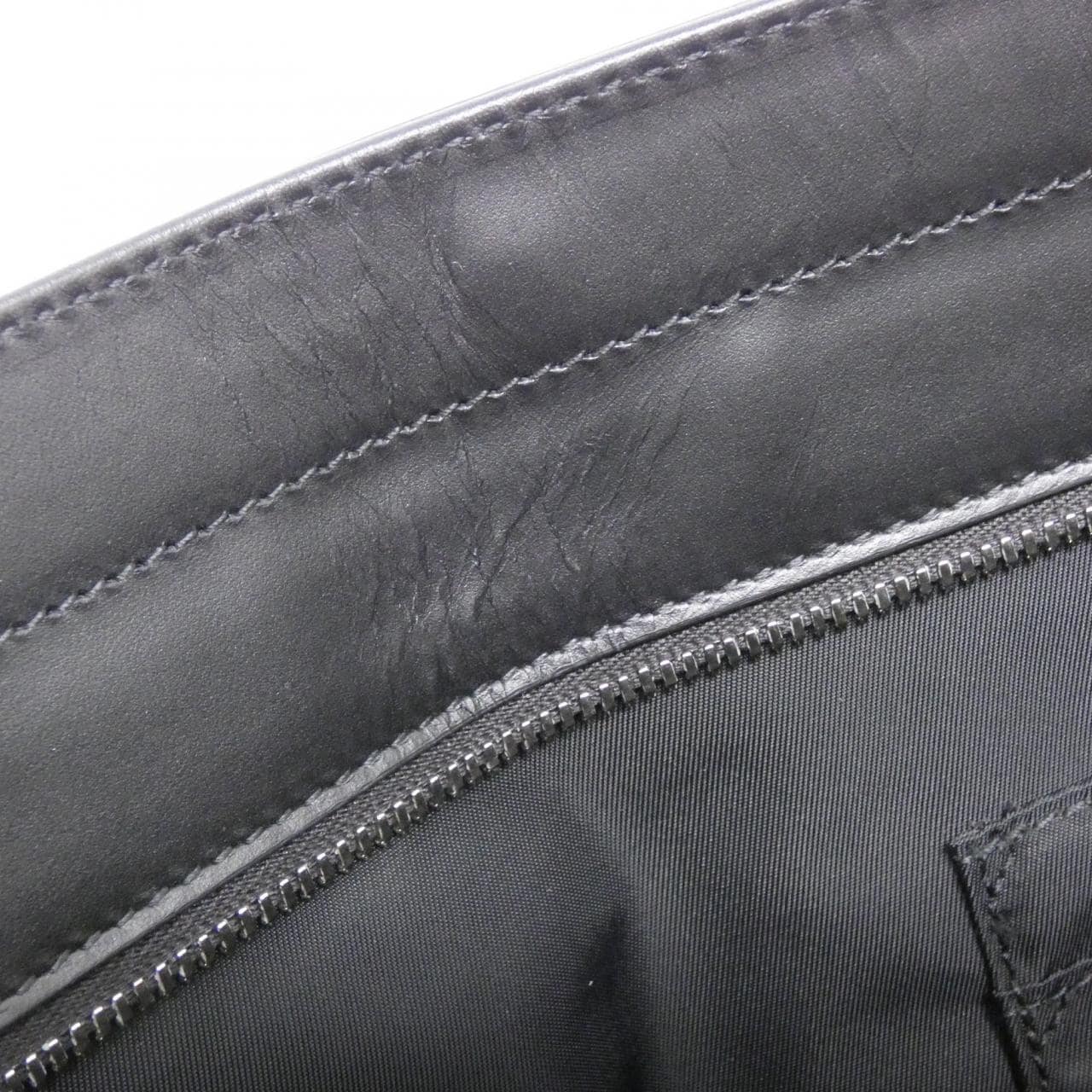 グッチ 631245 KWT7N バッグ