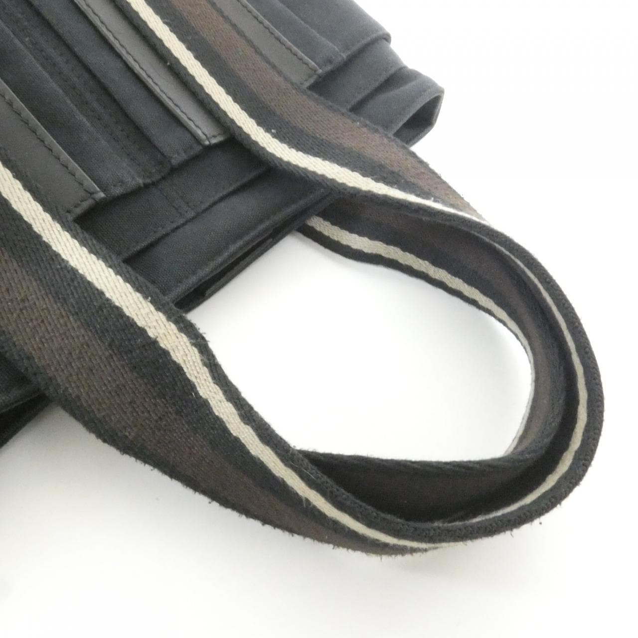 エルメス トロカ ホリゾンタル PM 049232CK バッグ