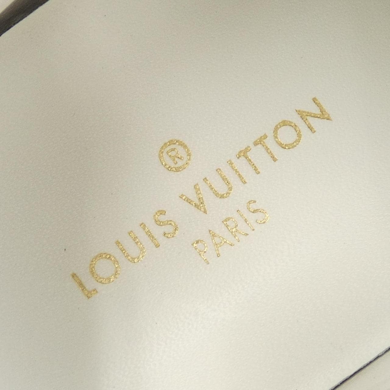 ルイヴィトン LOUIS VUITTON スニーカー