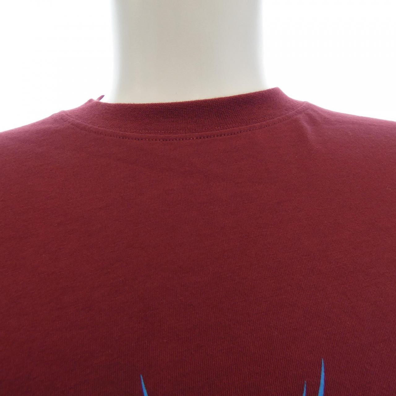 ヴェトモン VETEMENTS UE52TR250V Tシャツ