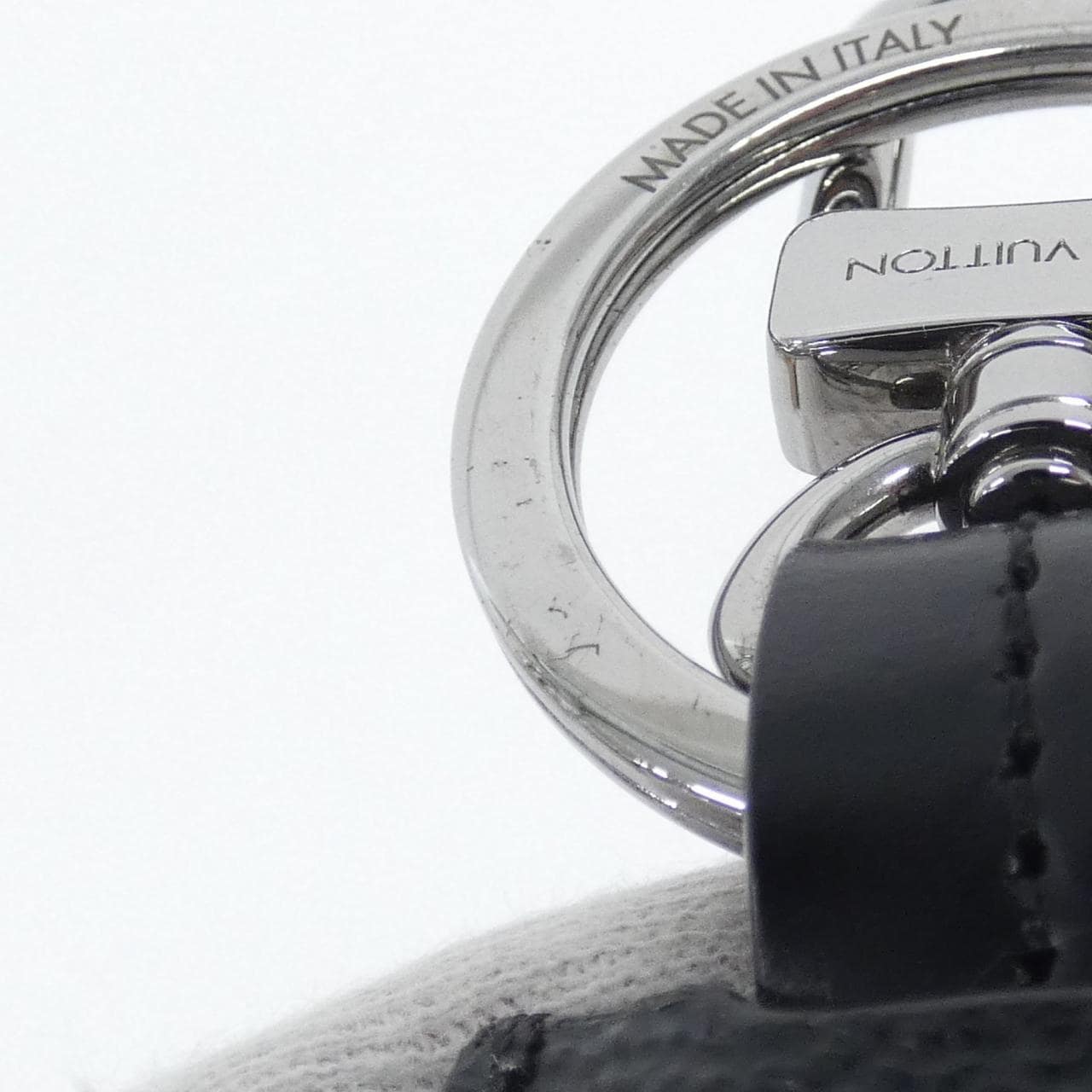 ルイヴィトン モノグラム エクリプス ポルト クレ クロッシュ クレ M63620 キーリング