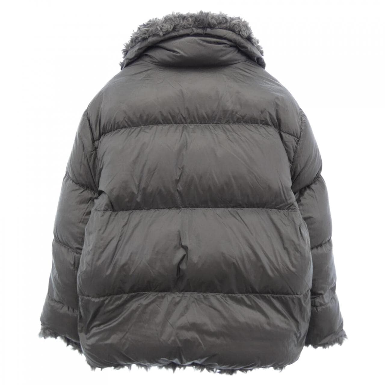 モンクレール MONCLER ダウンジャケット