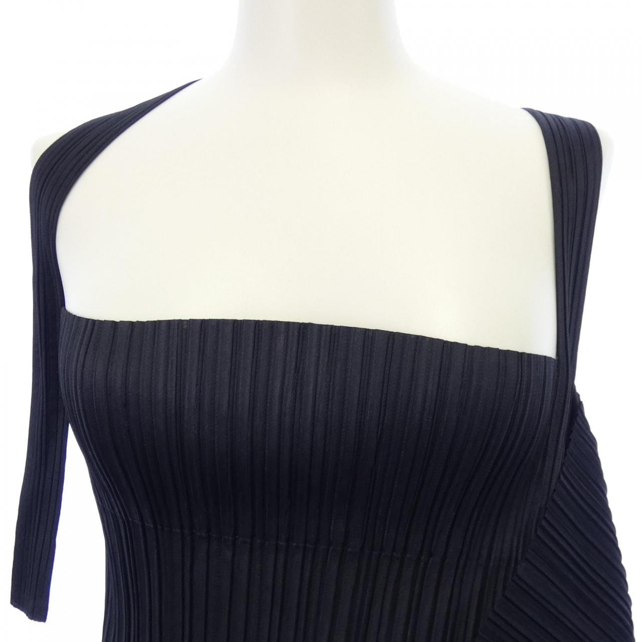 イッセイミヤケ ISSEY MIYAKE PP01-JH856 ワンピース