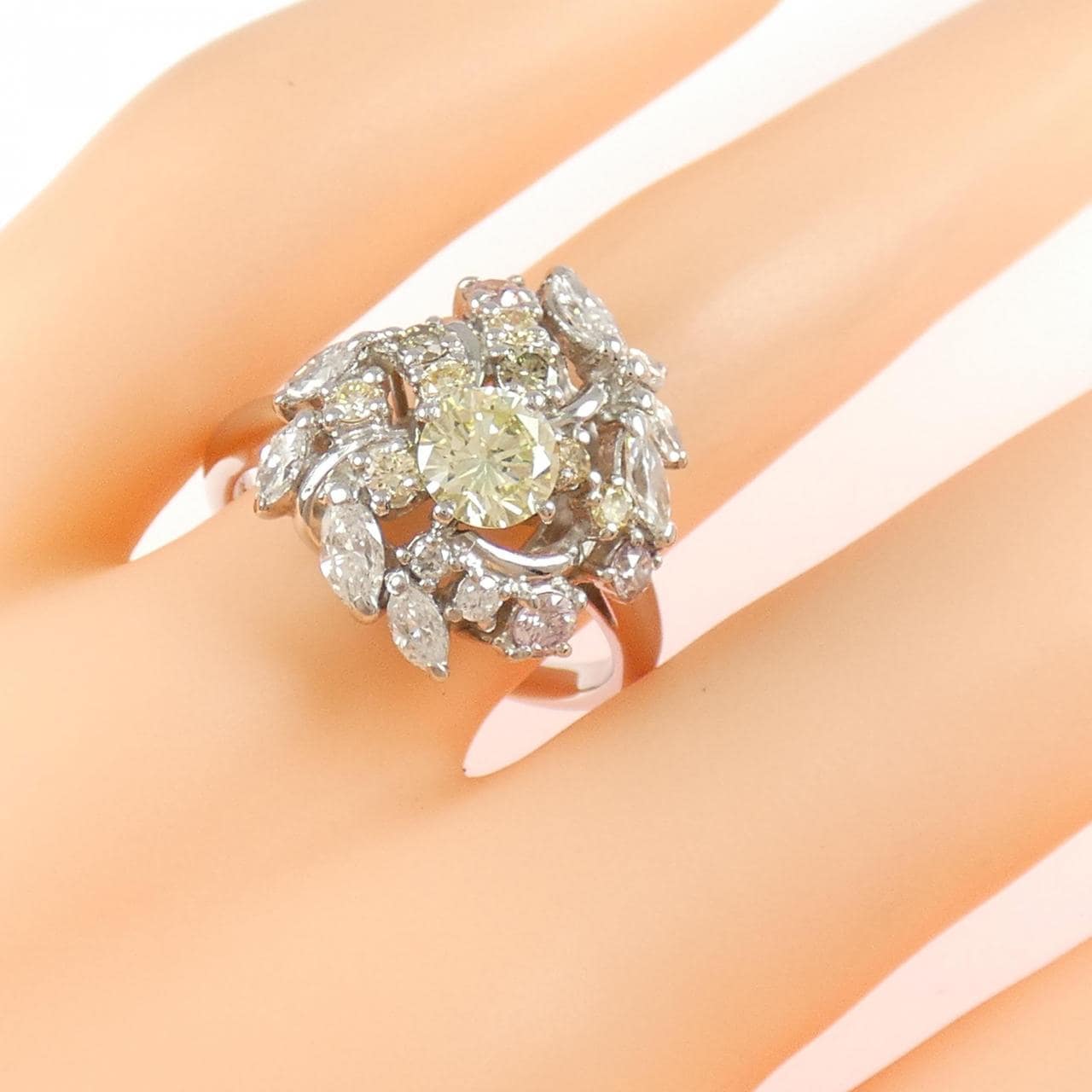 PT900 ダイヤモンド リング 0.609CT