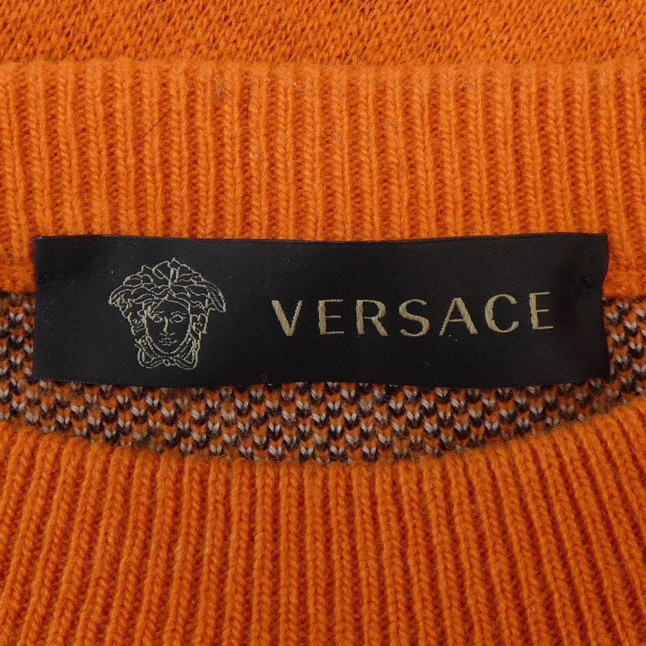 ヴェルサーチェ VERSACE A84887 ニット