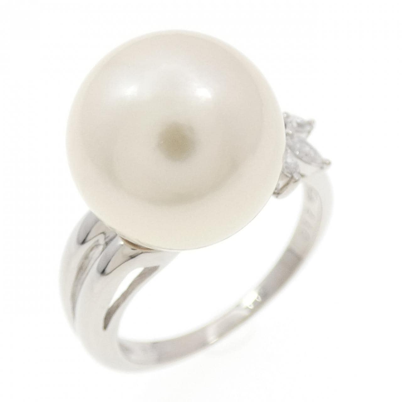 PT900 白蝶パール リング 11.6mm
