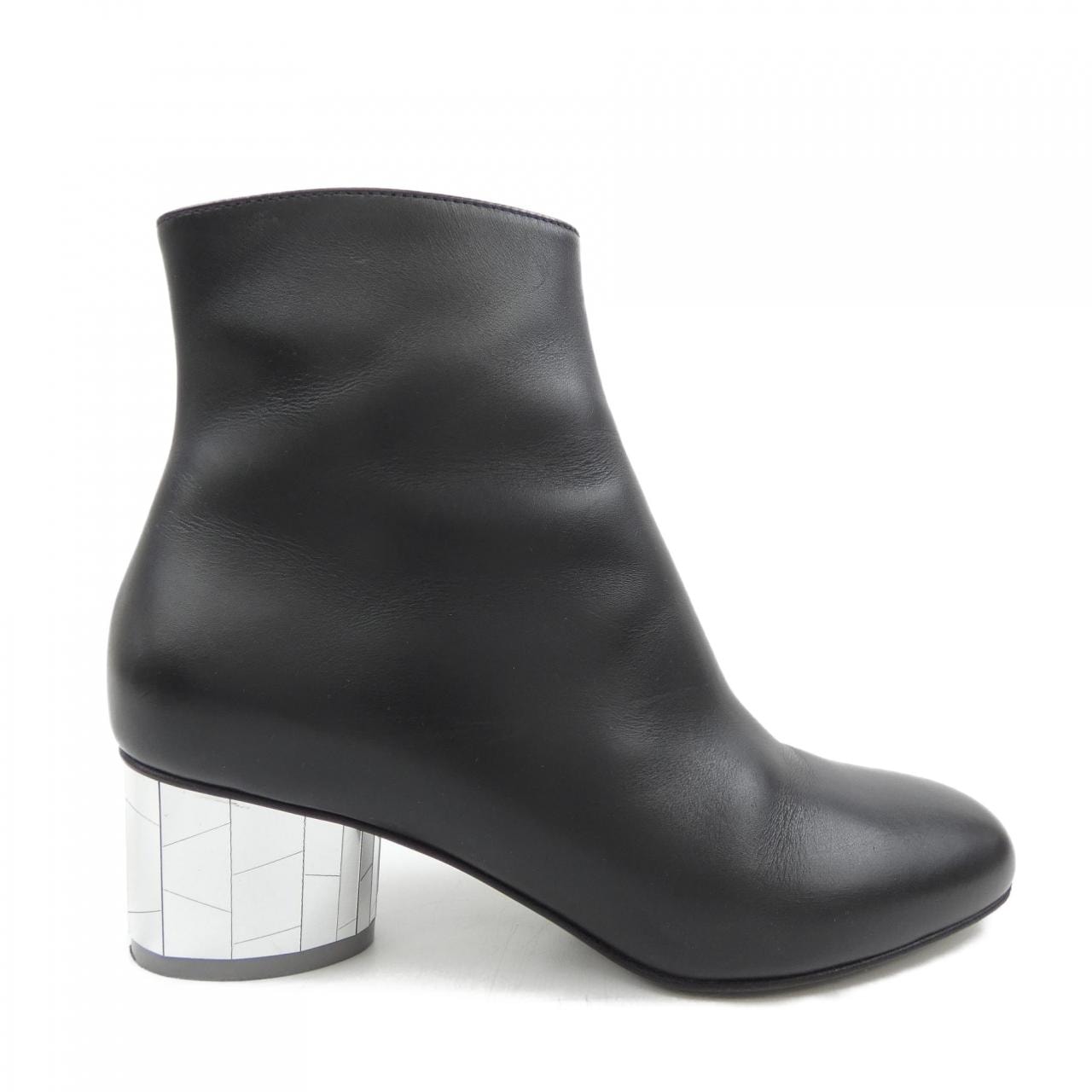 サルヴァトーレフェラガモ SALVATORE FERRAGAMO ブーツ