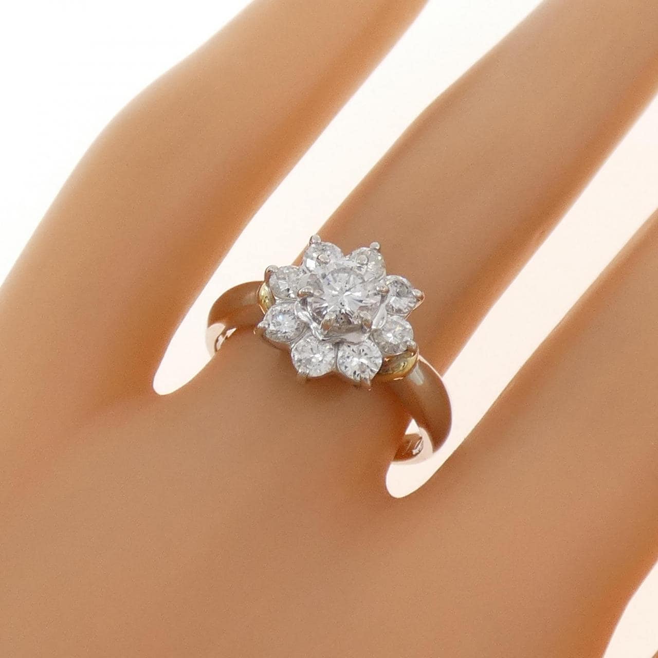 PT900/K18YG フラワー ダイヤモンド リング 1.00CT