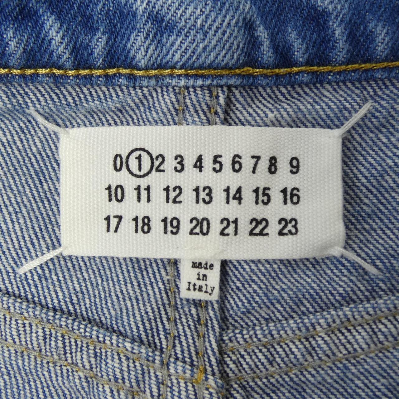 メゾンマルジェラ Maison Margiela スラッシュディテール S51LA0051 ジーンズ