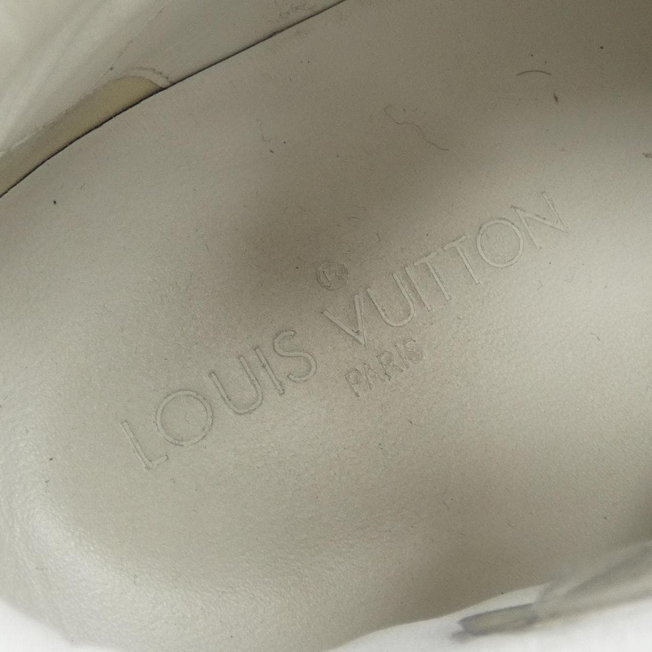 ルイヴィトン LOUIS VUITTON スニーカー