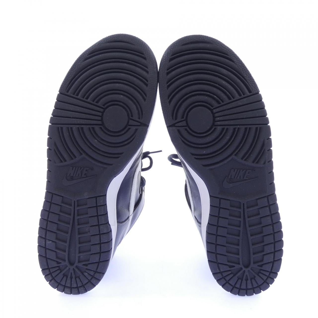 ナイキ NIKE スニーカー