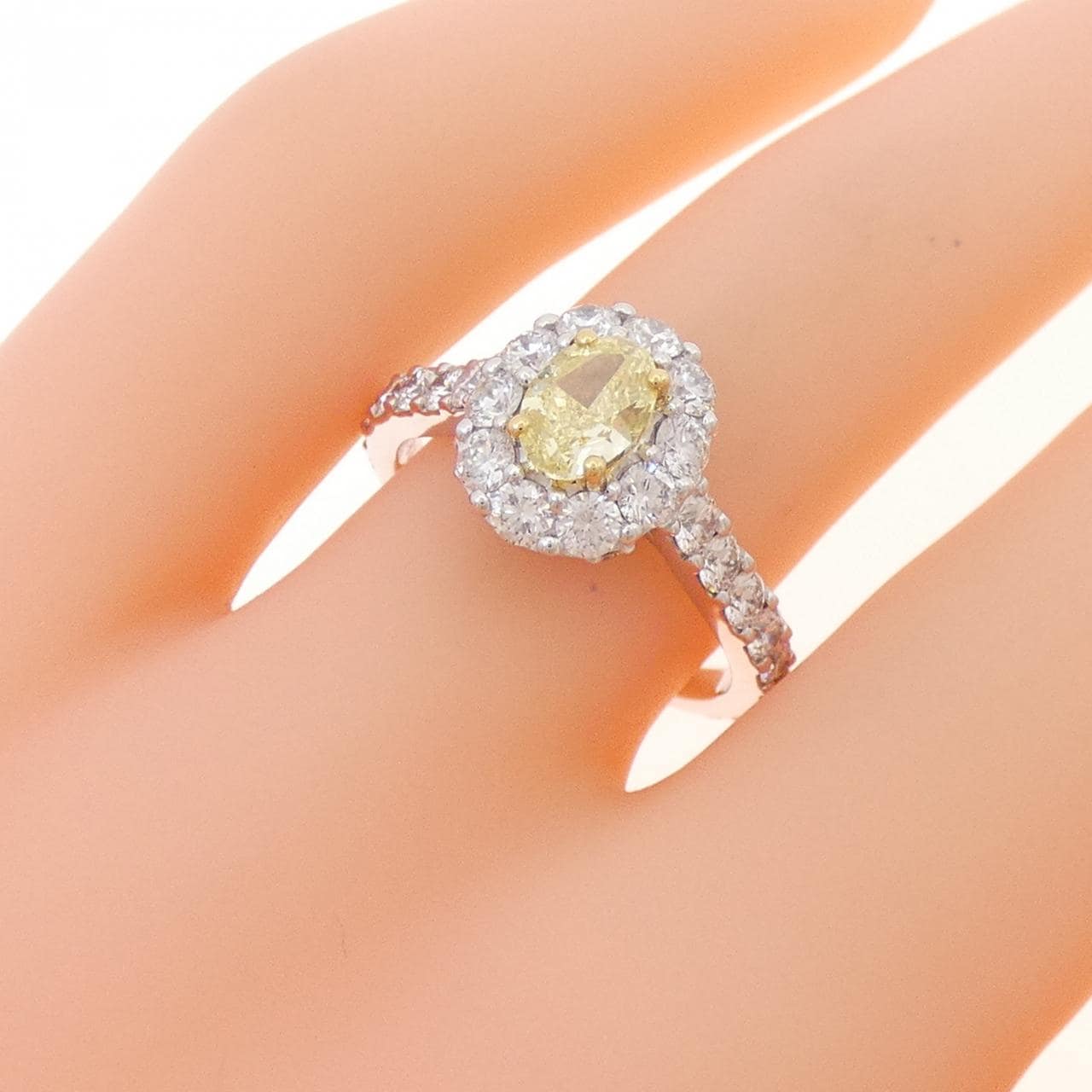 グラフ アイコン リング 0.58CT