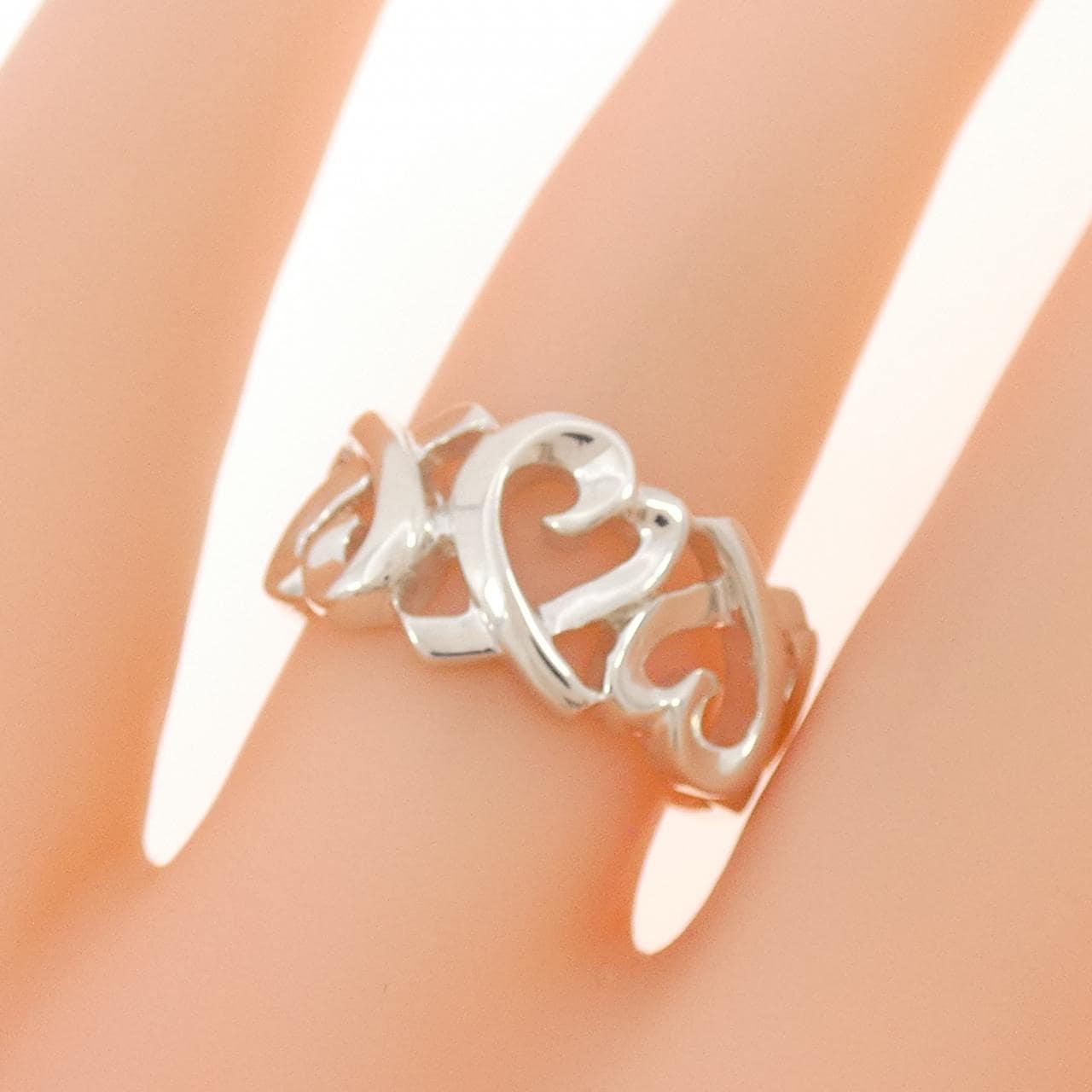 ティファニー トリプルラビングハート リング