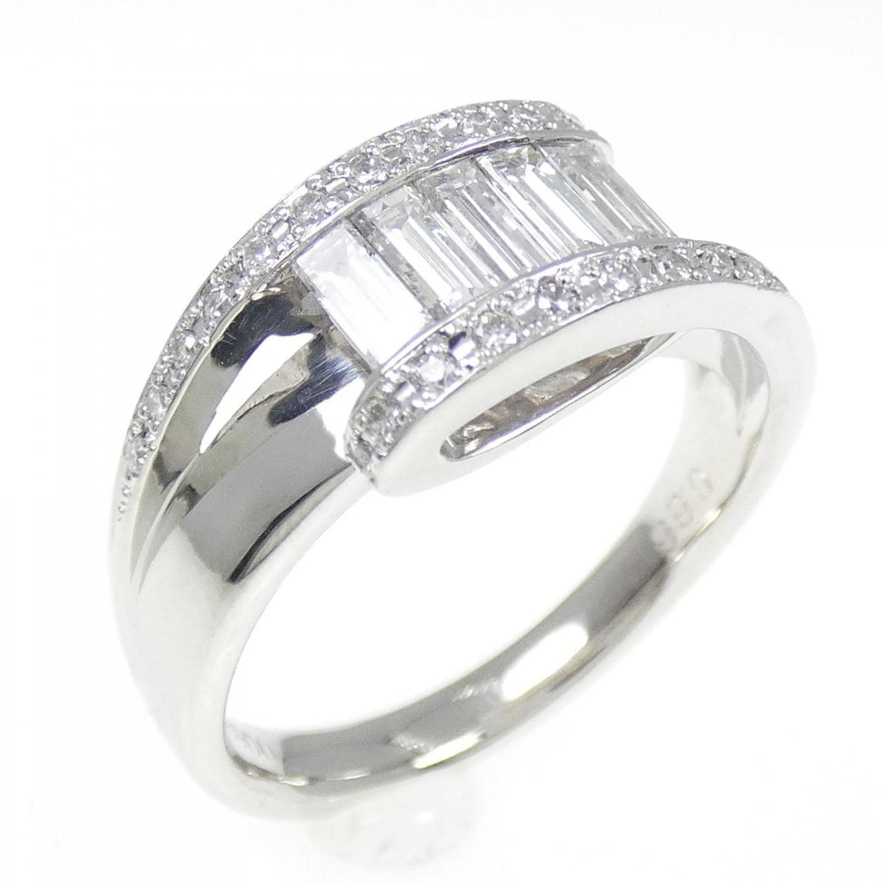 PT ダイヤモンド リング 0.66CT